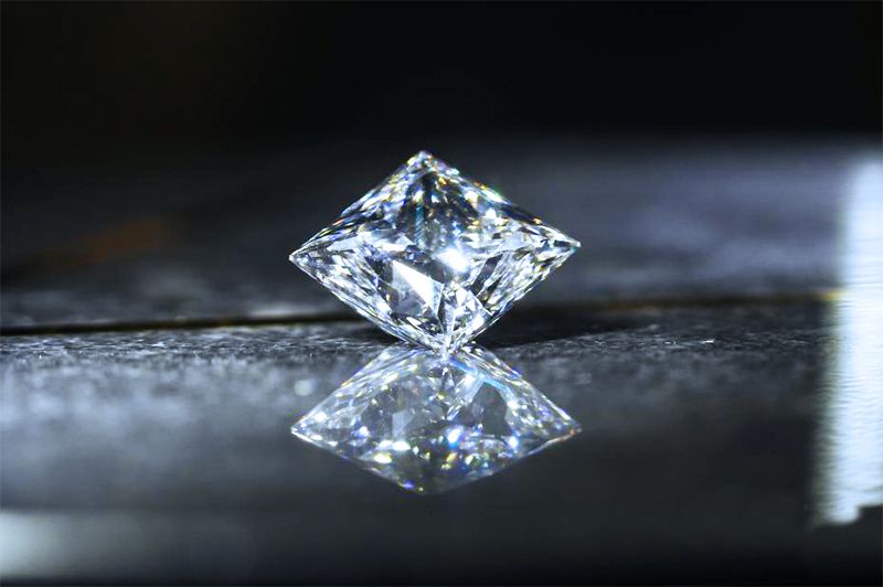 CIIE-де 16,42 караттық жетілдірілген алмаз әлемдік рекорд орнатады деп күтілуде