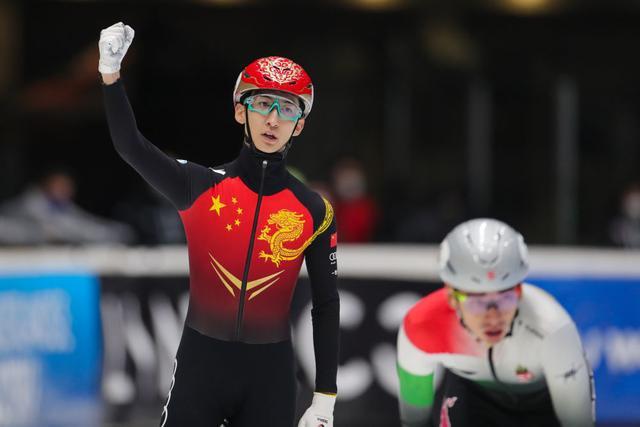 У Дацзин әлем кубогының Нидерландта өткен ерлер арасындағы 500 метрге конькимен жүгіру чемпионатында жеңіске жетті