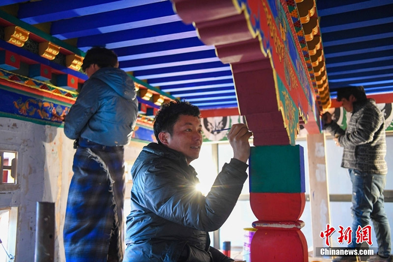 Тибет: Этникалық қолөнер жұмыспен қамтуды арттырды