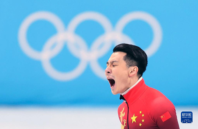 Шорт-тректен ерлер арасындағы 1000 метрлік финалда Қытай спортшысы Рен Цзывэй бас жүлде алды