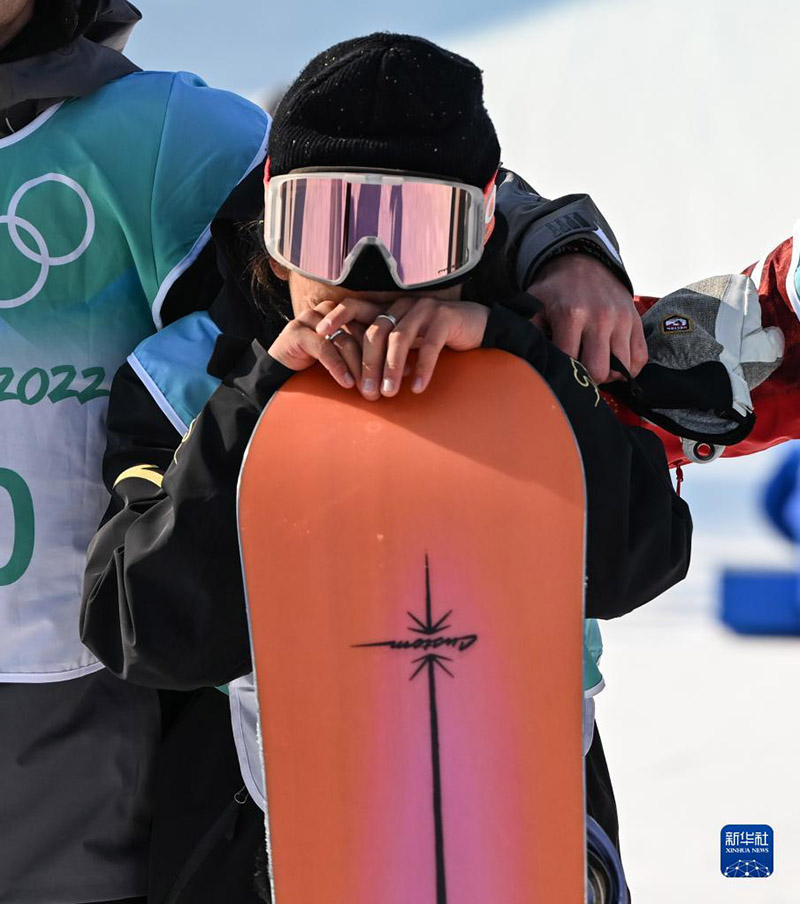 Алтыншы алтыні! Су Имин ерлер арасында сноубордингтен үлкен платформадан секіру жарысында, алтын медальді жеңіп алды, бұл Қытайдың қысқы Олимпиада тарихындағы ең үздік нәтижесі