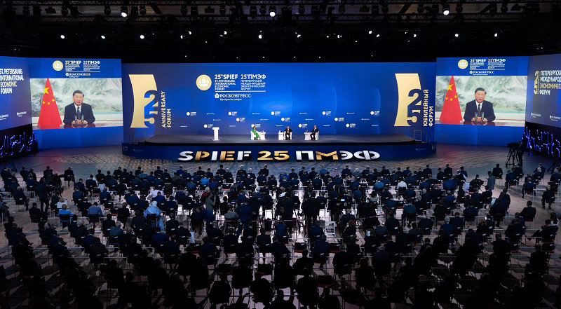 Си Цзиньпин 25-ші Санкт-Петербург халықаралық экономикалық форумының пленарлық отырысына қатысып, сөз сөйледі
