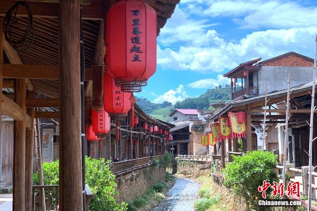 «Қытайдағы әйгілі тарихи-мәдени мекен» - Вуй тауындағы Сямэй ауылы