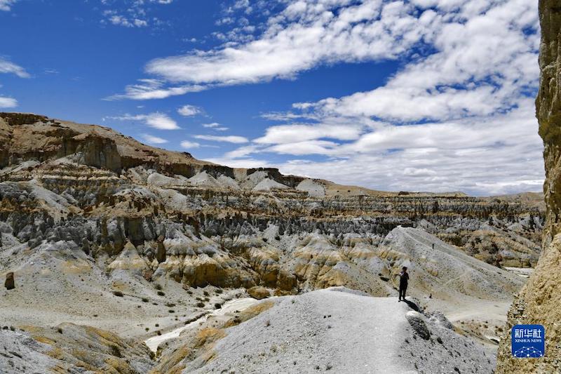 Занда, Тибет: Геологиялық және мәдени  орындар туристерді өздеріне баурады