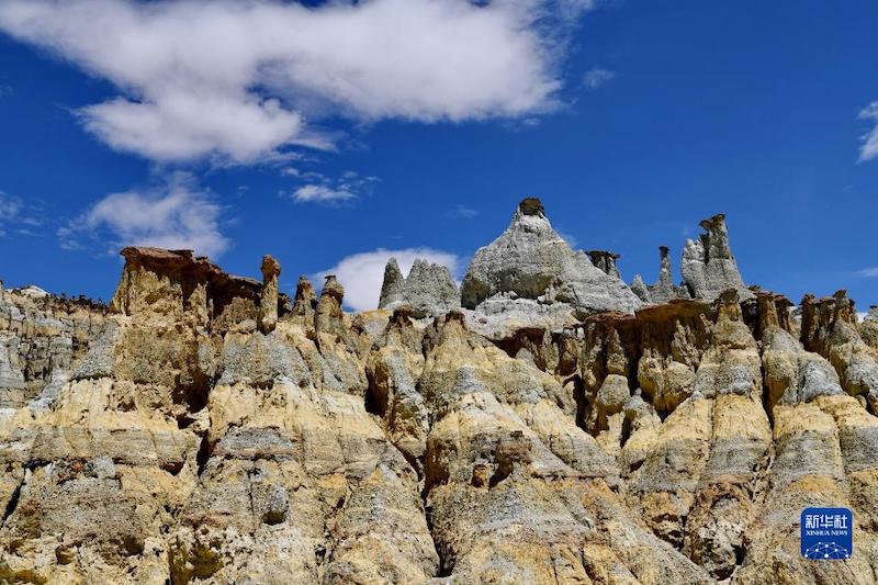 Занда, Тибет: Геологиялық және мәдени  орындар туристерді өздеріне баурады
