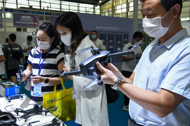 Шэньчжэньде Қытайдың 10-ыншы электронды ақпараттық көрмесі ашылды