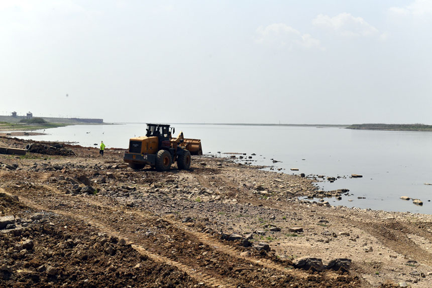 Поян көлінің тереңіндегі тастанды балық аулау құралдары тазаланды