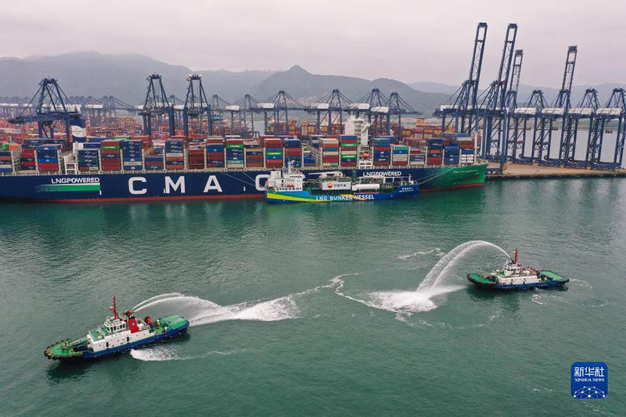 Оңтүстік Қытайдағы халықаралық теңіз кемелеріне арналған алғашқы СТГ құю бизнесі Шэньчжэнь Янтянь портында аяқталды