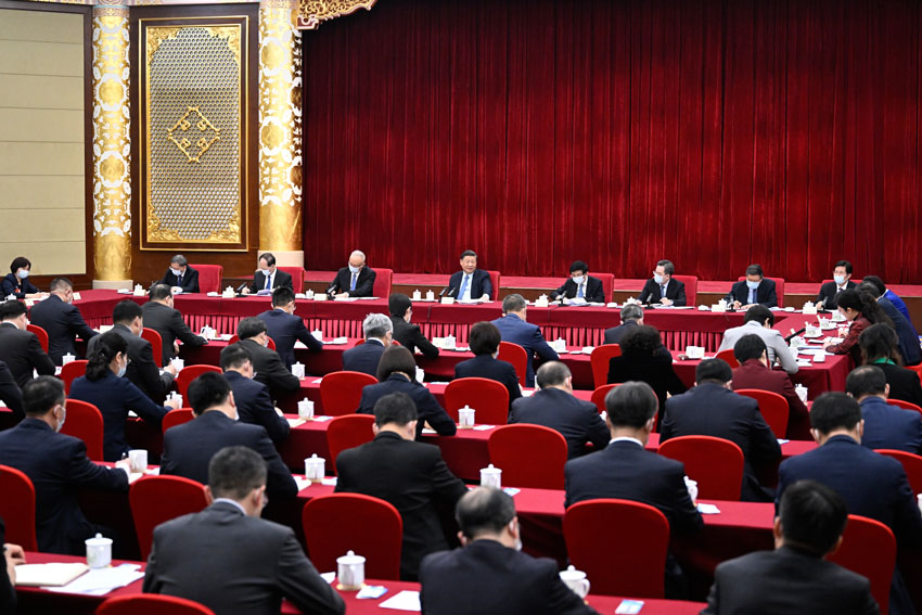 Си Цзиньпин саяси консультативтік кеңес сессиясына қатысқан демократия, өнеркәсіп және сауда қауымдастығының мүшелеріне амандаса барды