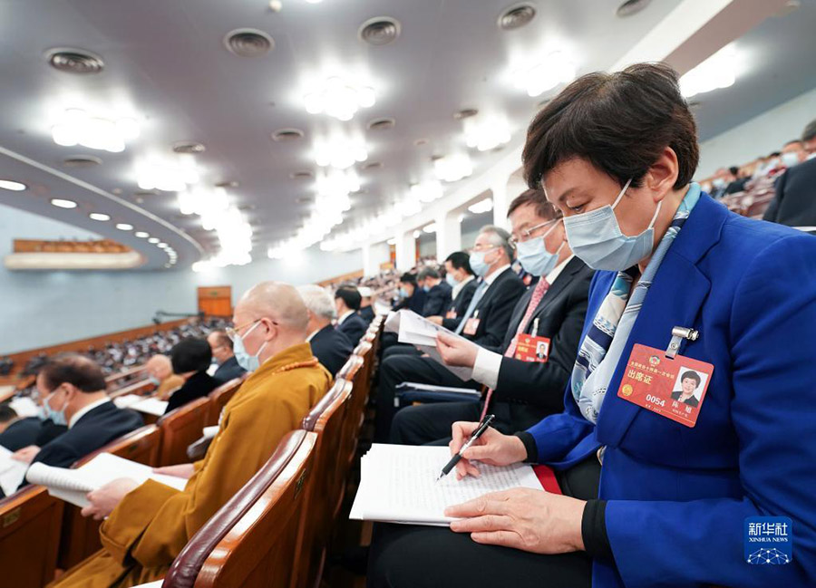 14-інші мемлекеттік Халық Құрылтайы бірінші сессиясының екінші пленарлық отырысы өтті