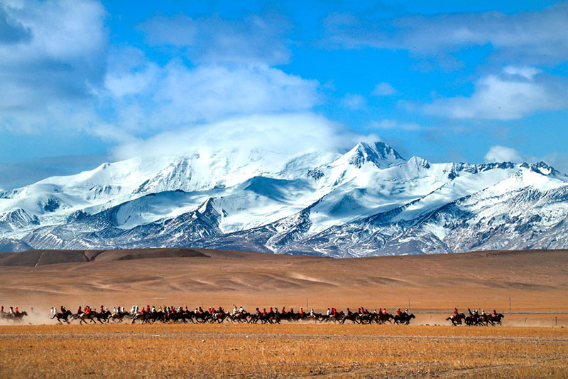 Үшінші Тибет интернет бейне фестивалінің көрнекті материалдар жинағы