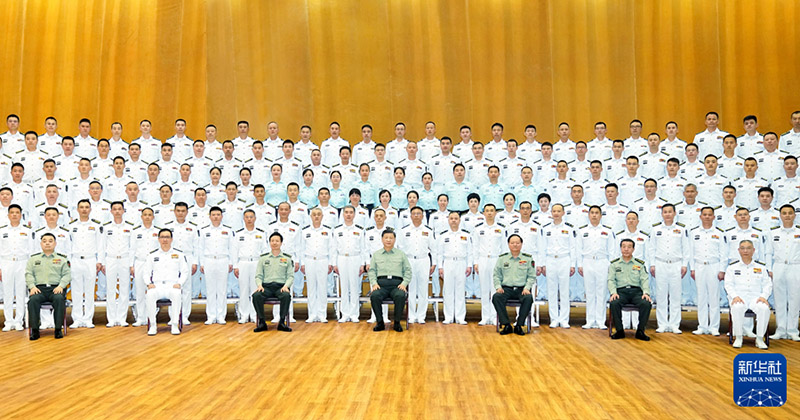 Си Цзиньпин Оңтүстік соғыс аймағындағы әскери-теңіз күштерінде қызметтік тексеруде болды