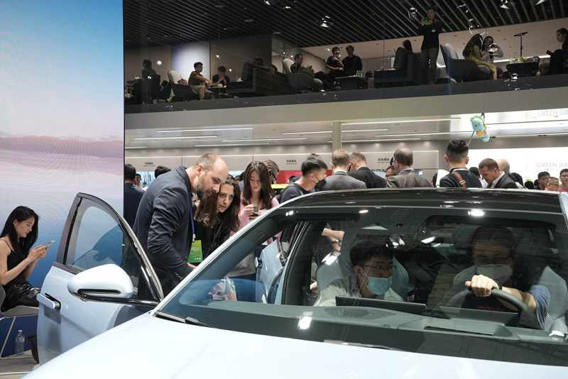 2023 жылғы 20-сыншы Шанхай халықаралық автомобиль өнеркәсібі көрмесі ашылды