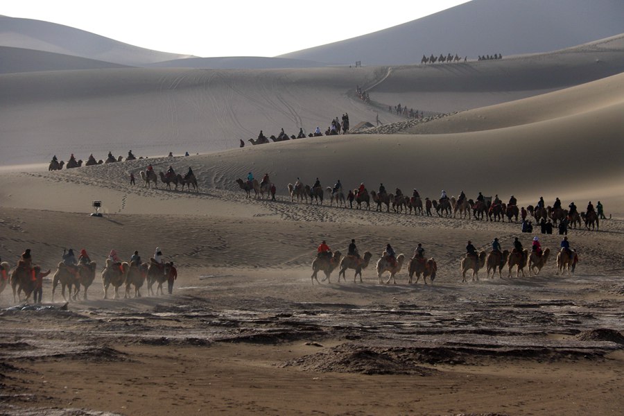 Жібек жолы бойындағы Дуньхуанның көркем көрінісі