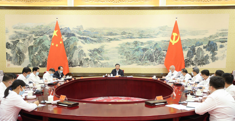 Си Цзиньпин Қытай Коммунистік Жастар лигасы Орталық Комитетінің жаңа басқару тобы мүшелерімен әңгіме жүргізді