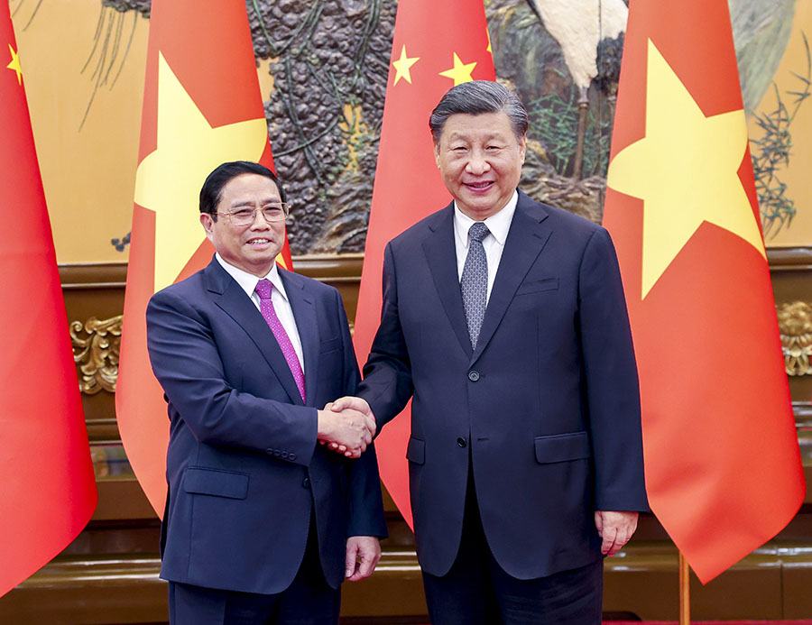 Си Цзиньпин Вьетнам Премьер-министрі Фам Минь Чинмен кездесті
