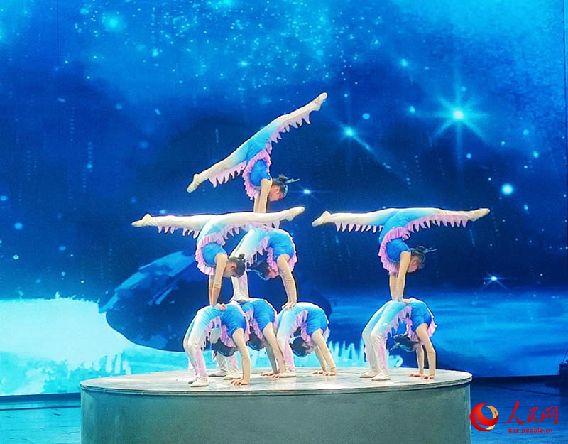 Цанчжоу қаласы Уцяо ауданындағы дәстүрлі акробатиканың мұрагерлігі мен дамуы