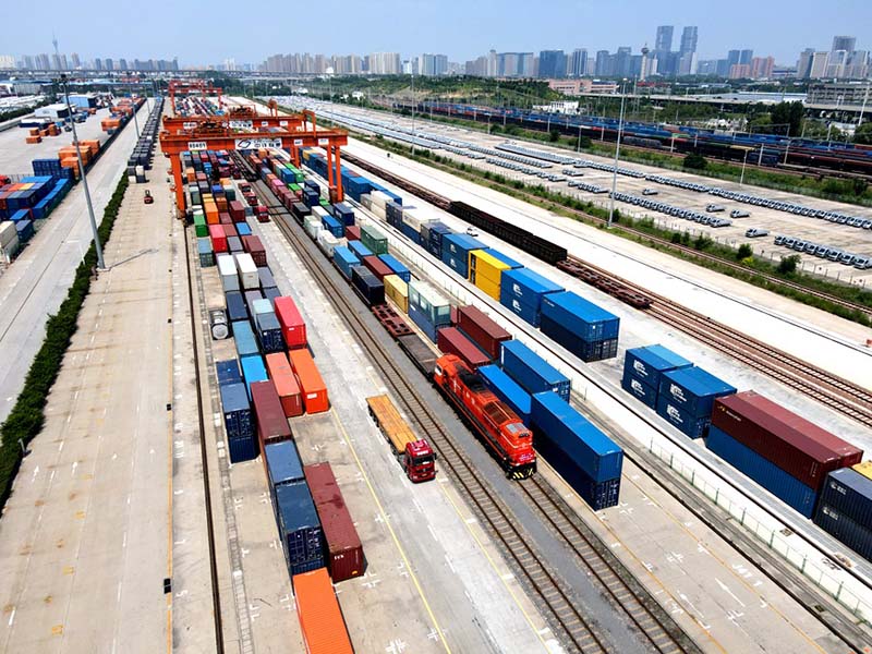 Қытай-Еуропа пойызы (Хэнань) он жылдан бері 670 000 TEU жіберді