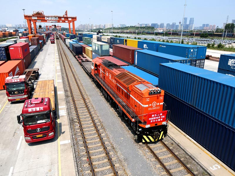 Қытай-Еуропа пойызы (Хэнань) он жылдан бері 670 000 TEU жіберді
