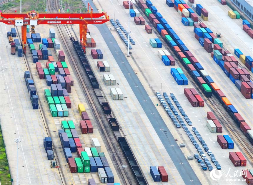 Ганьчжоу, Цзянси: жаңа энергетикалық көліктердің экспорттық жеткізілімдері қызу жүріп жатыр