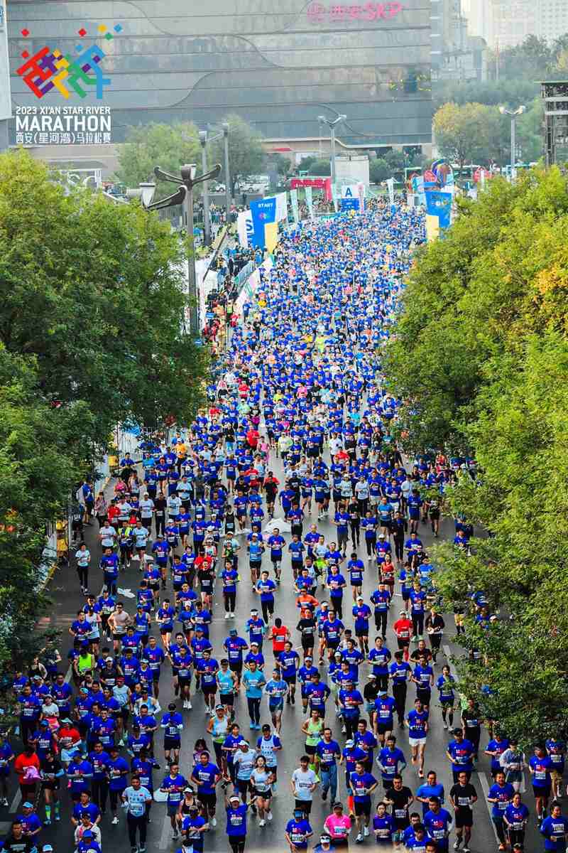 2023 жылғы Сиань марафоны басталып, ежелгі мыңжылдық астанаға 35 мың марафоншы жиналды