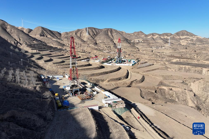 Қытайда көлемі 100 миллион тоннадан асатын ірі мұнай кен орны табылды