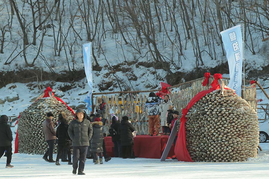 Хэйлунцзян: Цзинбо көлінде 9-шы Халықаралық қысқы балық аулау фестивалі басталды