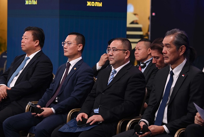 ҚР Президенті ҚТЖ мен Қытайдың Huawei компаниясы бірлесіп құрған жаңа Инновациялық орталықты ашты