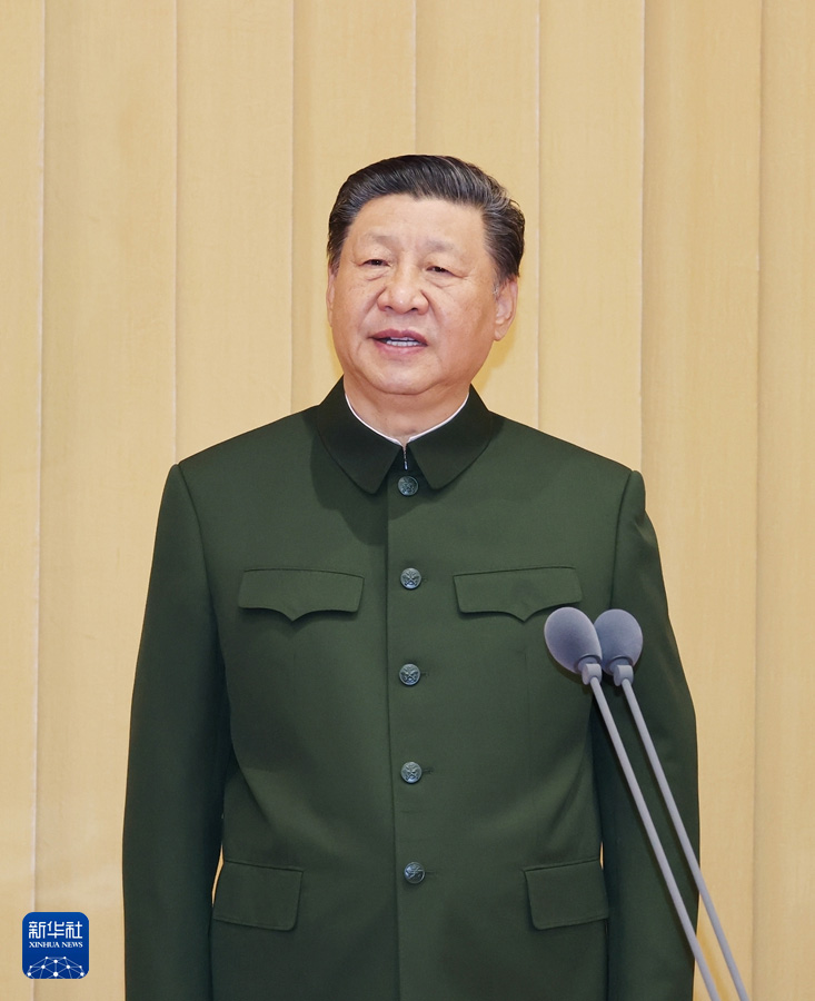 Си Цзиньпин Қытай Халық азаттық армиясының ақпараттық қолдау күштеріне әскери ту табыстап, маңызды сөз сөйледі