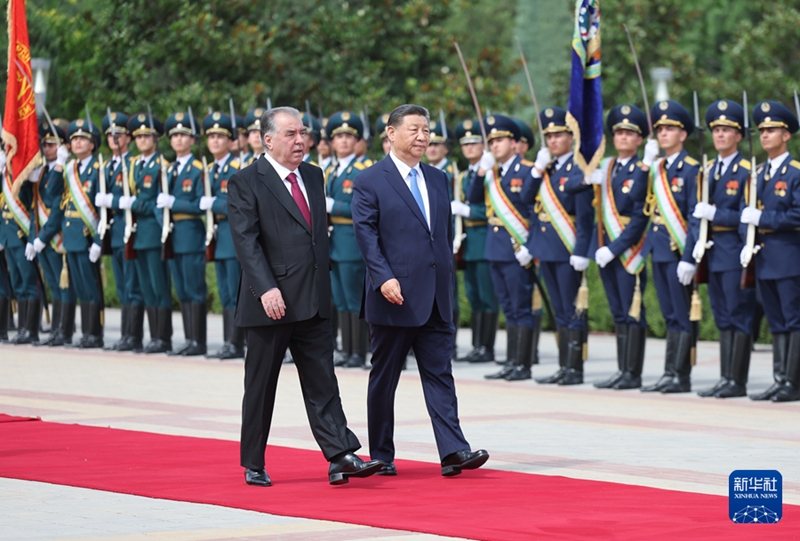 ҚХР Төрағасы Си Цзиньпин мен Тәжікстан Президенті Рахмон жаңа дәуірде Қытай мен Тәжікстан арасында жан-жақты стратегиялық серіктестік орнатылғанын жариялады
