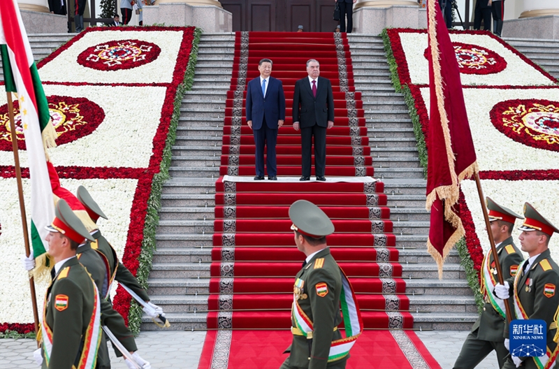 ҚХР Төрағасы Си Цзиньпин мен Тәжікстан Президенті Рахмон жаңа дәуірде Қытай мен Тәжікстан арасында жан-жақты стратегиялық серіктестік орнатылғанын жариялады