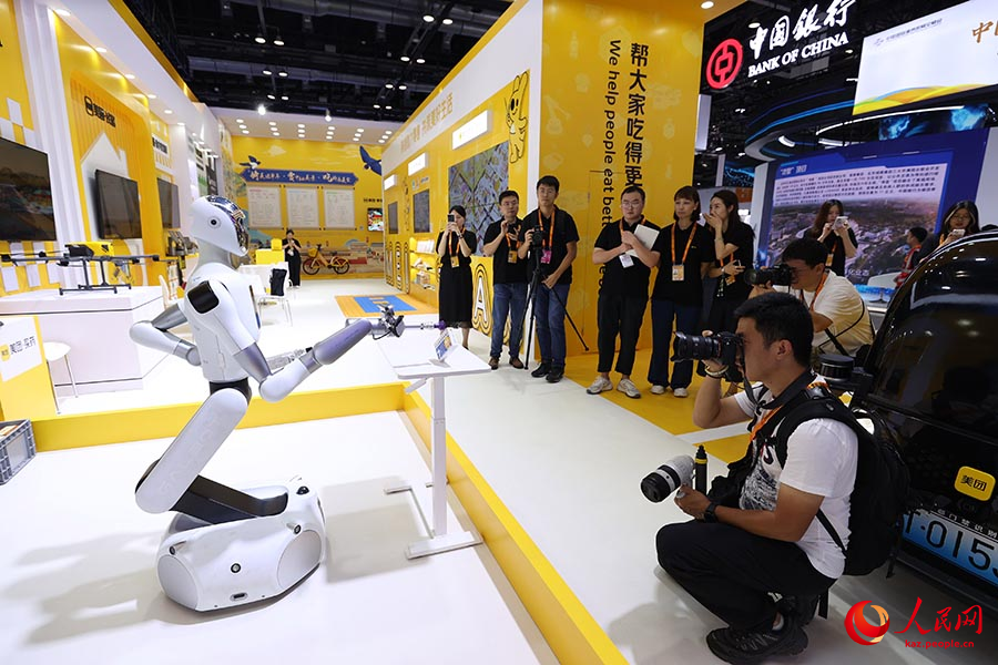 2024 Қызмет көрсету және сауда жәрмеңкесі дүбірлі басталды