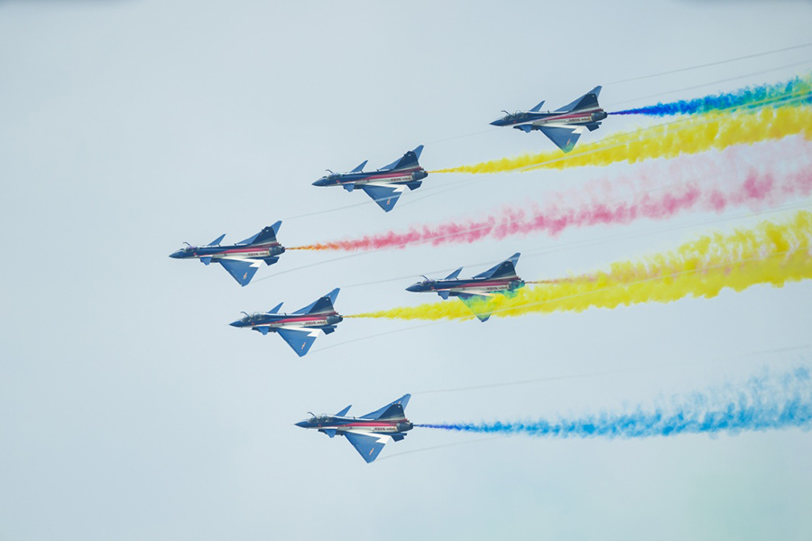 Әуе шоуы Қытай әуе күштерінің 75 жылдығын атап өтті