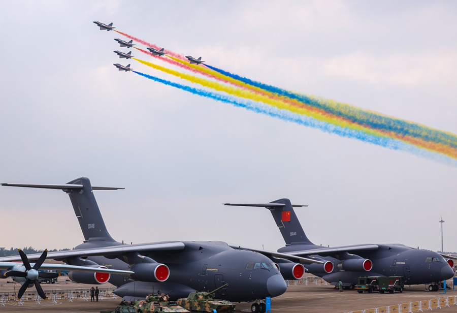 Әуе шоуы Қытай әуе күштерінің 75 жылдығын атап өтті