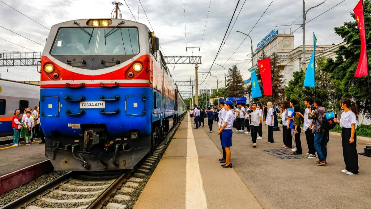 Алматыға Қытайдың Сиань қаласынан туристік пойыз барды