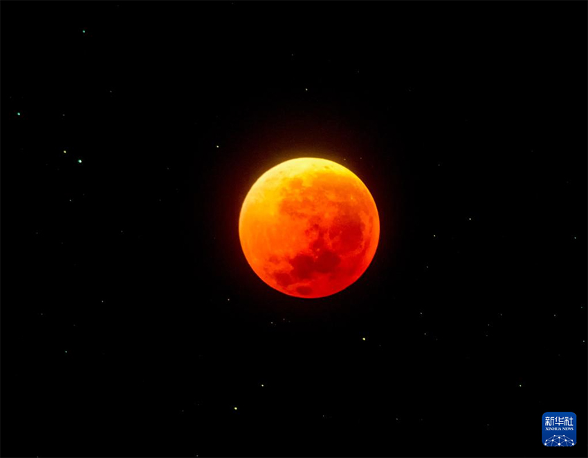 Аспанда «Қызыл ай» пайда болды