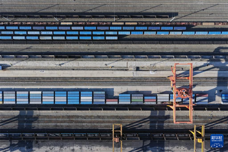 Қытай-Еуропа пойызының «Шығыс арнасы» Харбин-Суйфэньхэ теміржолы жаңартылып, қозғалысқа ашылды