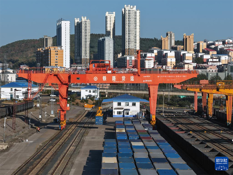 Қытай-Еуропа пойызының «Шығыс арнасы» Харбин-Суйфэньхэ теміржолы жаңартылып, қозғалысқа ашылды