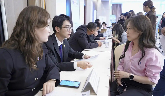 Қытай қаржыландыратын компаниялар Қазақстанда бос жұмыс орындары жәрмеңкесін өткізді