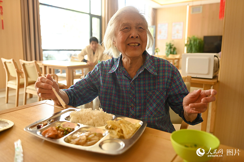 «Жас» қарттар