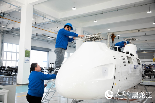 «Аспандағы ауыр жүк көлігі»-T1400 ұшқышсыз тікұшағы алғашқы рейсін сәтті орындады