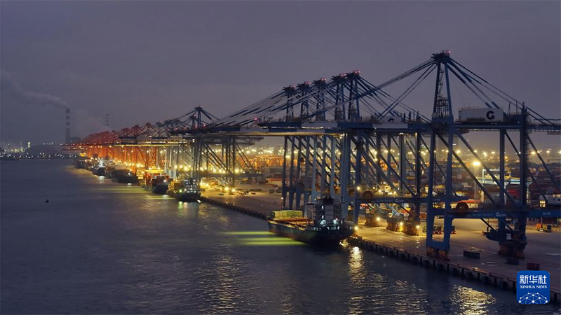 Қытайдың Батыс құрлық-теңіз жаңа арнасынан өткен пойыздардың жүк тасымалы биыл 1,2 млн TEU-ден асты