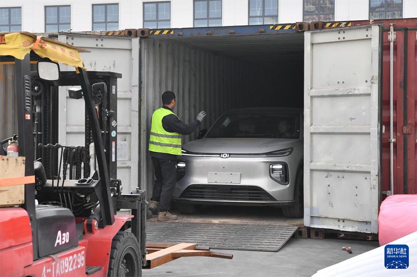 Қытай-Еуропа пойызы «Хаб экономикасының» жаңаша үлгісі