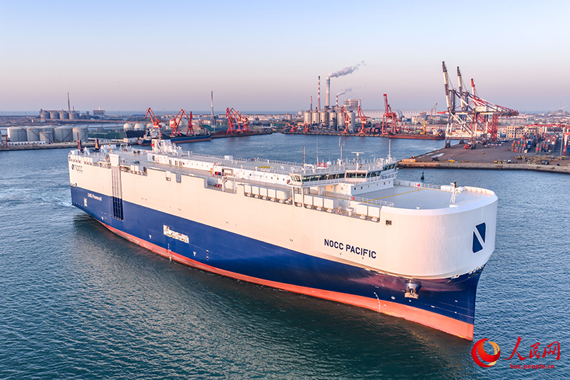 Шаньдун өлкесі Яньтай қаласында жаңа энергетикалық көліктерді тасымалдаудың жаңа халықаралық стандарттарына сәйкес келетін Қытайдың алғашқы кемесі жеткізілді