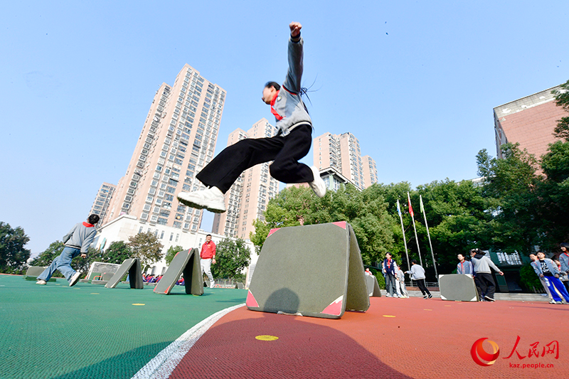 Қытай оқушыларға арналған дене шынықтыру жоспарын жариялады