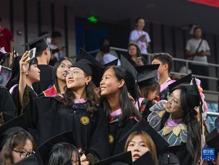 Қытай Білім министрлігі: 2026 жылы елдегі жоғары оқу орындарындағы түлектер саны 12,7 миллионға жетуі мүмкін