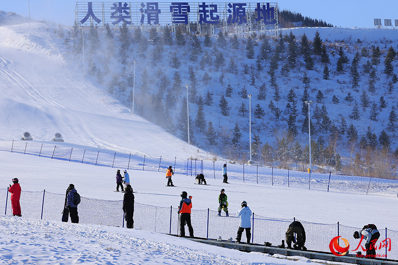 2025 жылдың алғашқы 10 айында Шыңжаң 299 миллион турист қабылдады