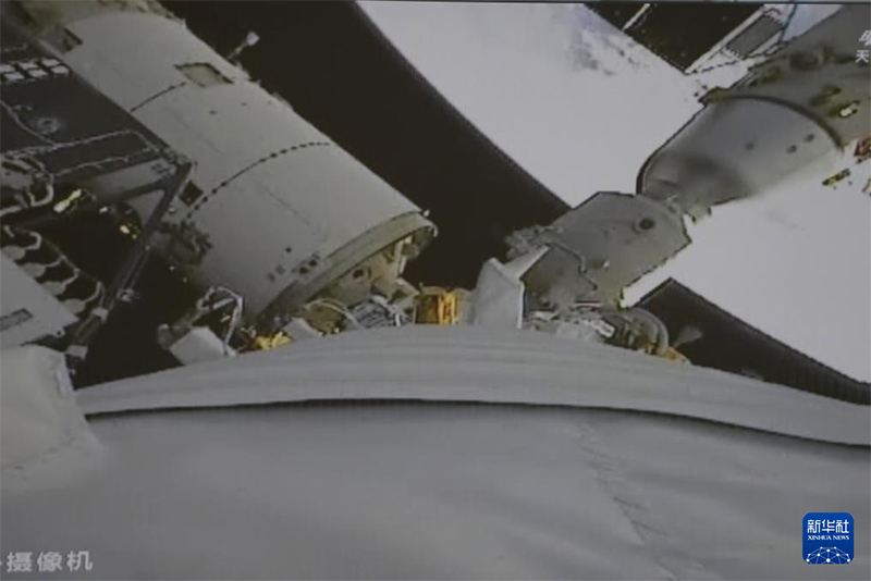 Шэньчжоу-22 ғарыш кемесі мен ғарыш станциясы автономды түрде жылдам түйісті