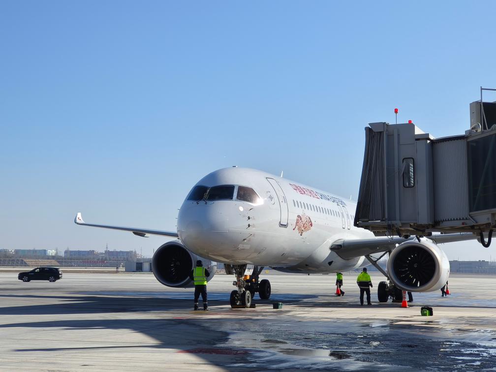 C919 ұшағы алғаш рет үстірттегі әуежайға ұшты