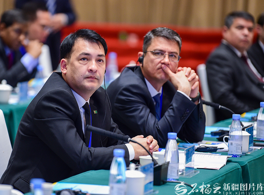 Үрімжі қаласында ОАӨЭЫ бойынша көшбасшылық тренингі өтті